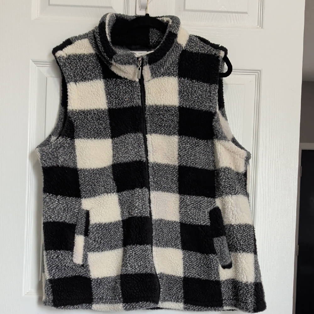 Black and White Checkered Fleece Vest